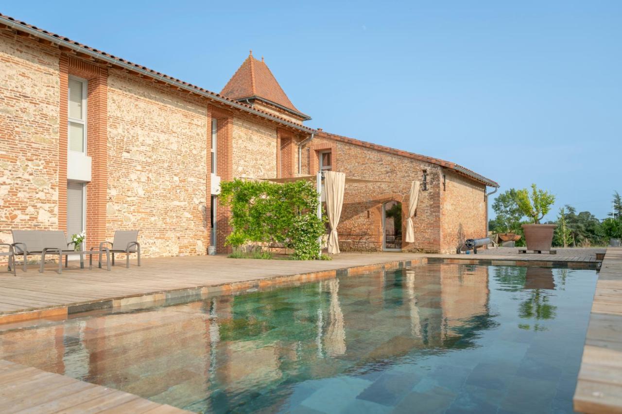 Отель Escons Domaine De Charme Saint-Sulpice-sur-Leze Экстерьер фото