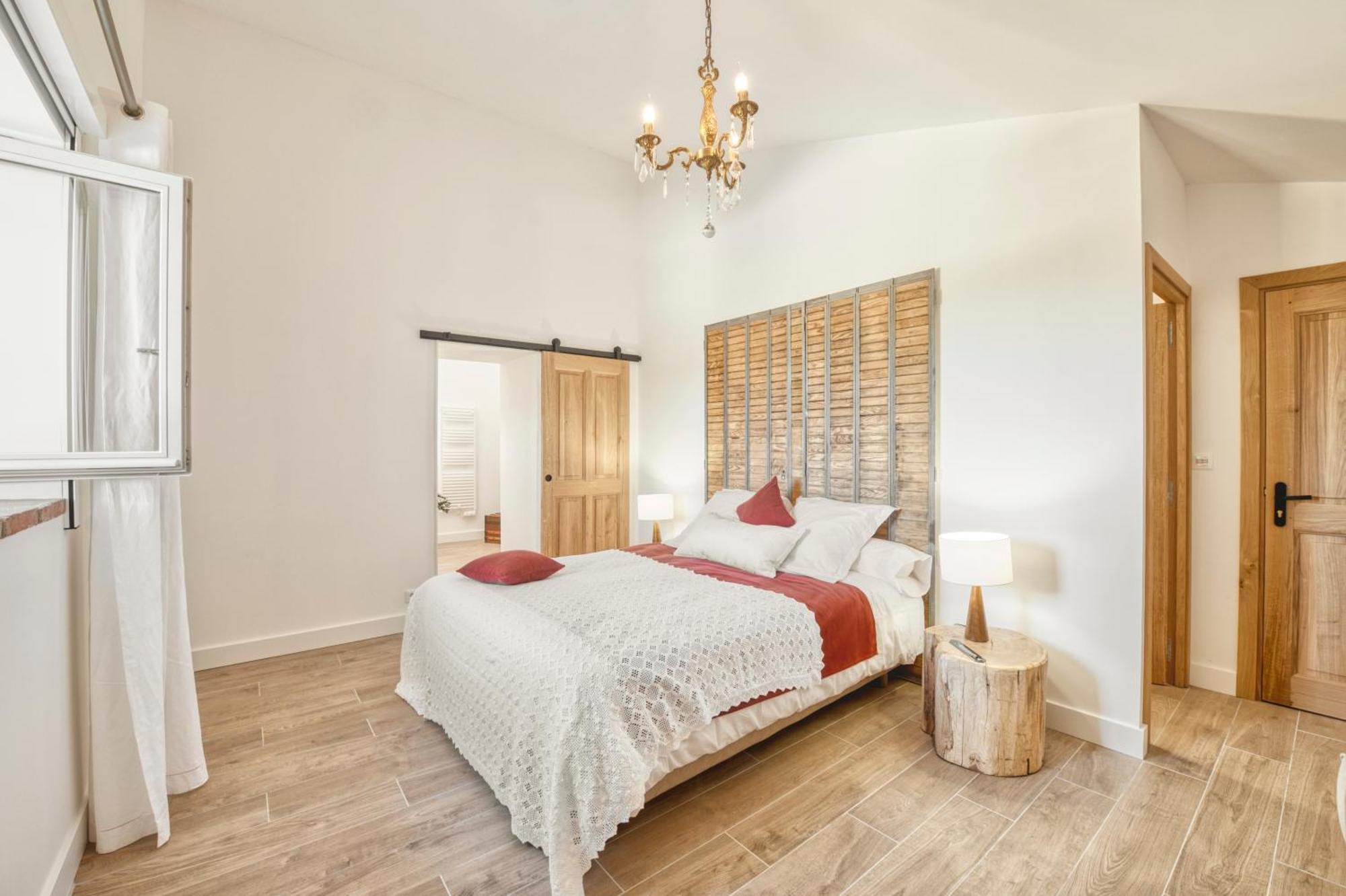 Отель Escons Domaine De Charme Saint-Sulpice-sur-Leze Экстерьер фото